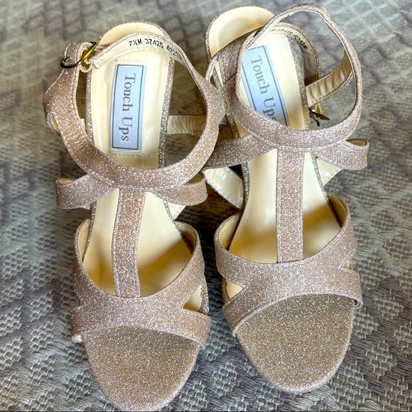 Touch Ups Shoes - “TOUCH UPS” size 8, women’s high heel shoe.